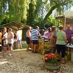 Confortable Mobil-home Avec Terrasse A - Api-1-52-1196 *