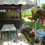 Confortable Mobil-home Avec Terrasse A - Api-1-52-1196