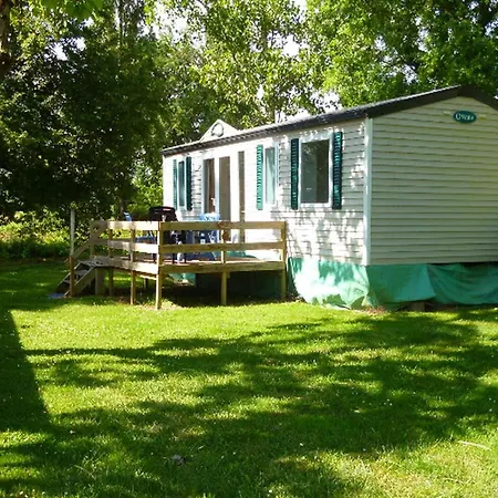 Confortable Mobil-home Avec Terrasse A - Api-1-52-1196 Camping *